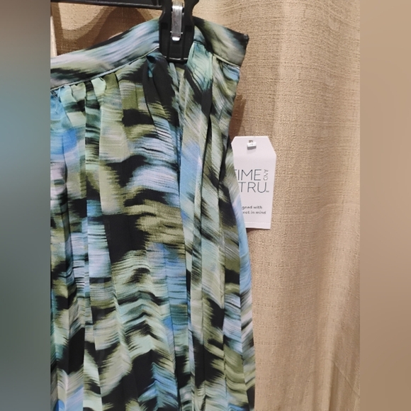 Time And Tru Multi Colored Pleated Dress SZ 16 NWT - Picture 2 of 7